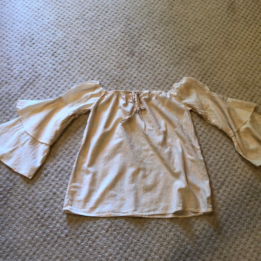 Bell sleeve top